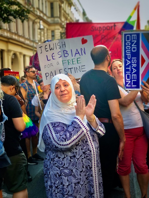 Jewish Lesbian for a Free Palestine