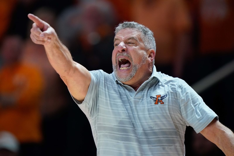 Bruce Pearl
